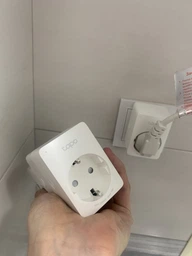 Умная Wi-Fi розетка TP-LINK мини Tapo P100M