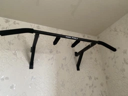 Турник настенный домашний PullUp разборной 3 хвата обычный + широкий + узкий хват черный (P1041) фото от покупателей 11