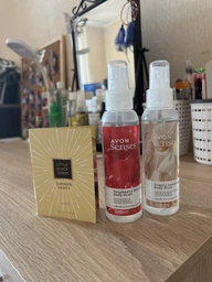 Лосьйон-спрей для тіла Avon Senses "Справжня розкіш" (персик та ванільна орхідея) 100 мл фото від покупців 1
