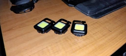 Ліхтар-брелок з магнітом Led-ліхтарик ручний маленький фото від покупців 16