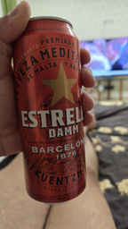 Упаковка пива Estrella Damm Lager світле фільтроване 4.6% 0.5 л х 24 шт (8410793586123)