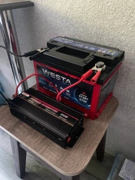 Перетворювач напруги з зарядним пристроєм UKC UPS-1300A