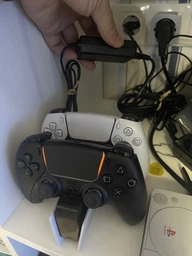 Зарядная станция Держатель для Геймпада Sony DualSense Charging Station PlayStation 5 (PS5) фото от покупателей 1