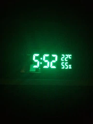 Настільний годинник дзеркальний дисплей Led Mirror Clock (VST 888Y) Зелене підсвічування фото від покупців 2