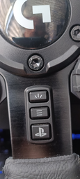 Проводной руль Logitech G923 Racing Wheel and Pedals for PS4 and PC (941-000149) фото от покупателей 2
