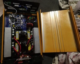 Інвертор напруги Mexxsun MXSPSW-2000, 12V/220V, 2000 W з правильною синусоїдою, 2 Shuko, клемні дроти, Q2 фото від покупців 8