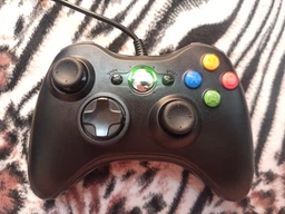 Дротовий геймпад джойстик контролер PC360 для комп'ютера в стилі Xbox 360 у чорному кольорі AdlerGame (8223-80) фото від покупців 5