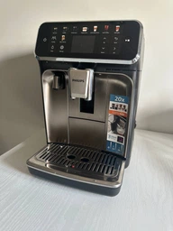 Кофемашина PHILIPS Series 5500 LatteGo EP5547/90