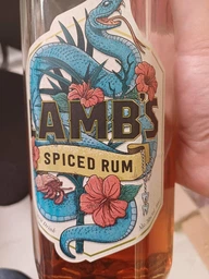 Спиртный напиток на основе рома Lamb's Spiced 1 л 30% (0048415540964N) фото от покупателей 4