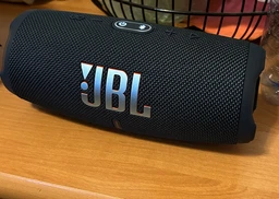 Портативная колонка JBL Charge 5 40W Grey (JBLCHARGE5GRY) фото от покупателей 14