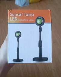Світлодіодна лампа для підлоги Q07 Golden Hour Sunset Lamp проектор золотого заходу сонця 100-240 В / 20 Вт / 50 Гц (Q07GHSLKLCVLMPC10) TIN66 фото від покупців 4