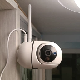 Поворотная IP камера QC011 беспроводная WiFi для видеонаблюдения со звуком и ночным видением фото от покупателей 18