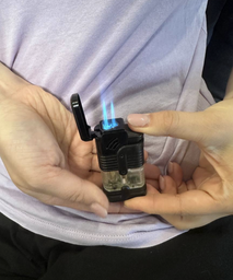 Потрійна турбо-запальничка з можливістю заправки бутаном Triple Torch Lighter (чорна) фото від покупців 3