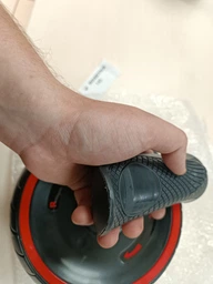 Ролик для пресу EasyFit Ab Carver Compact зі зворотним механізмом (гімнастичний тренажер-колесо для м'язів кора) EF-ZS-BK фото від покупців 2