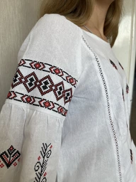 Вишиванка для дівчинки Mevis 5172-03 червона вишивка льон білий 158 фото від покупців 3
