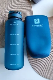 Пляшка для води Harmony Total Graphite 1 л. з контейнером для фруктів і захисним неопреновим чохлом фото від покупців 6