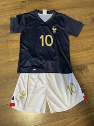 Форма футбольная детская Mbappe (Мбапе) 10 Сборная Франции 2024, 28-150-155, темно-синий-белый фото от покупателей 3