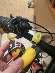 Качечка з підсвічуванням на кермо велосипеда WheelUp (10200-1) фото від покупців 3