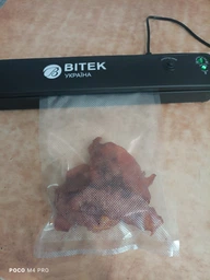 Домашний вакууматор для продуктов BITEK BT-410Y Черный фото от покупателей 1