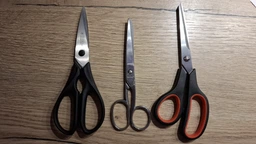 Ножиці кухонні Victorinox (лезо: 200мм), чорні 7.6363.3 фото від покупців 1
