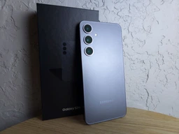 Мобильный телефон Samsung Galaxy S24 Plus 12/512GB Cobalt Violet (SM-S926BZVGEUC) фото от покупателей 12