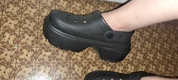Тапочки CROCS Stomp Clog Pink 209347-6WQ 38-39 фото от покупателей 6