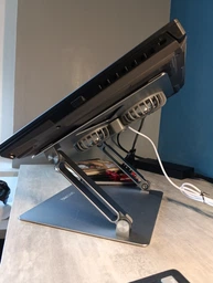 Охлаждающая подставка для ноутбука OfficePro LS121G Aluminum alloy Gray фото от покупателей 19