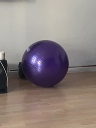 Мяч для фитнеса EasyFit 75 см фиолетовый (фитбол, гимнастический мяч для беременных) EF75V фото от покупателей 13