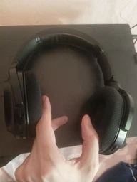 Навушники Razer Barracuda Quartz (RZ04-03790300-R3M1)