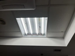 Светодиодная лампа Osram LED ST8E 0.6 м 8W 900Lm 4000K AC (4058075817814)