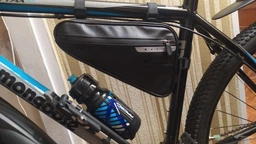 Сумка для велосипеда під раму West Biking 0707220 4L Black фото від покупців 2