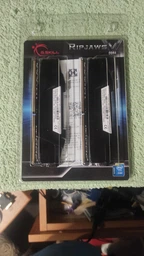 Модуль памяти DDR4 2x16GB/3600 G.Skill Ripjaws V Black (F4-3600C18D-32GVK) фото от покупателей 19