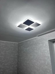 Керована світлодіодна люстра AERO SQUARE 70W 4S 455х455х60мм Бiла фото від покупців 1