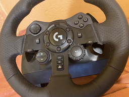 Проводной руль Logitech G923 Racing Wheel and Pedals for PS4 and PC (941-000149) фото от покупателей 6