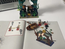Конструктор Lego Harry Potter Тричаклунський турнір: Чорне озеро 349 деталей (76420)