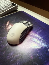 Ігрова бездротова миша Asus ROG Harpe Ace Aim Lab Edition оптична RGB акумуляторна White 90MP02W0-BMUA10 фото від покупців 13