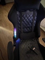 Крісло для геймерів Hator Darkside RGB Black (HTC-918) фото від покупців 3