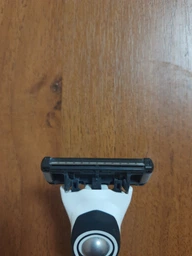 Станок для гоління чоловічий BIC Flex 5 Hibrid з 2 змінними картриджами (3086123644922) фото від покупців 11