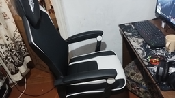 Кресло для геймеров 1stPlayer P01 Black-White
