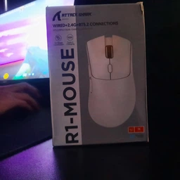 Игровая Мышь ATTACK SHARK R1 Белый Цвет 2.4G/Bluetooth/Кабель 18000 Dpi PAW3311.
