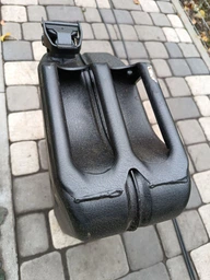 Канистра Poputchik металлическая с покрытием RAPTOR для топлива толщина металла 0.84 20 л с перчатками (пара) Черная мат (28-032-IS) фото от покупателей 8