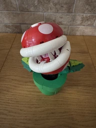 Конструктор LEGO Super Mario Растение-пиранья 540 деталей (71426)