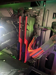 Оперативна памʼять Kingston Fury DDR4-3600 16384 MB PC4-28800 (Kit of 2x8192) Beast Black (KF436C17BBK2/16) фото від покупців 6