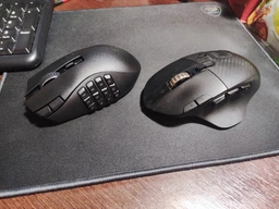 Бездротова миша Razer Naga V2 HyperSpeed Wireless Black (RZ01-03600100-R3G1) фото від покупців 5