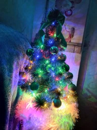 Штучна Ялинка Royal Tree RT-4-1 Принцеса 60 см зелена з інієм фото от покупателей 17