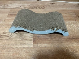 Кігтеточка картонна для кошенят Trixie 38×7×18 см