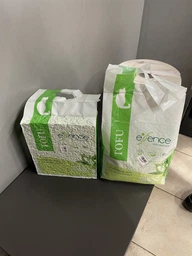 Наповнювач гігієнічний Essence для котячого туалету натуральний з тофу з ароматом зеленого чаю гранула 2 мм 6 л фото от покупателей 1