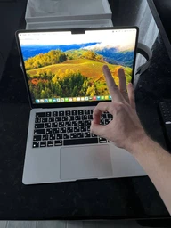 Ноутбук Apple MacBook Air 13.6" M3 8/256GB 2024 (MRXV3UA/A) Midnight фото от покупателей 2