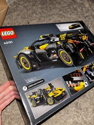 Конструктор LEGO Technic Bugatti Bolide 905 деталей (42151) фото от покупателей 13