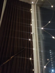 Светодиодная гирлянда занавес штора 200 LED лампочек 3 x 2 м теплый белый свет медная проволока USB с пультом управления декоративная новогодняя оконная для дома комнаты гостиной спальни кафе праздника фотозоны декора интерьера на окно фото от покупателей 5